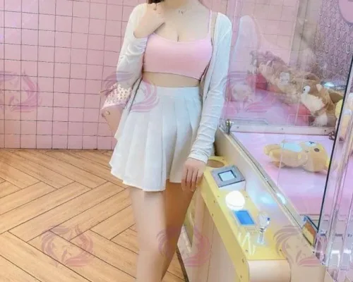 Lucy, 24, Malaysian