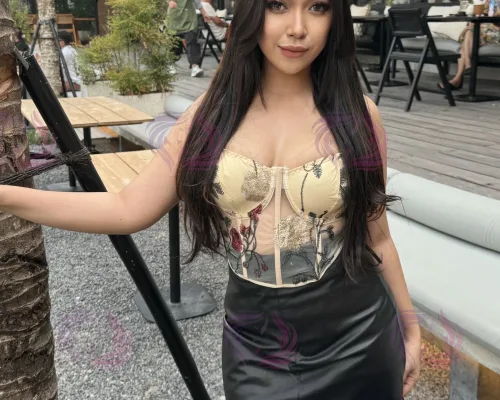 Rose, 25, Indonesian