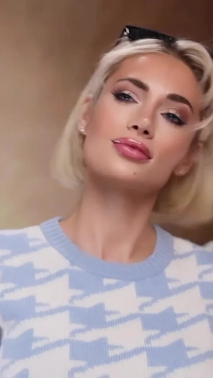 Jewels, video 1 of 2