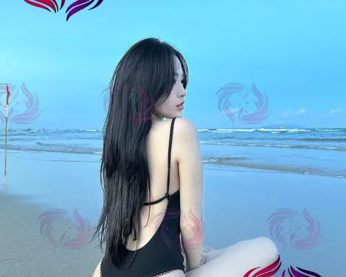 Honey, 25, Japanese