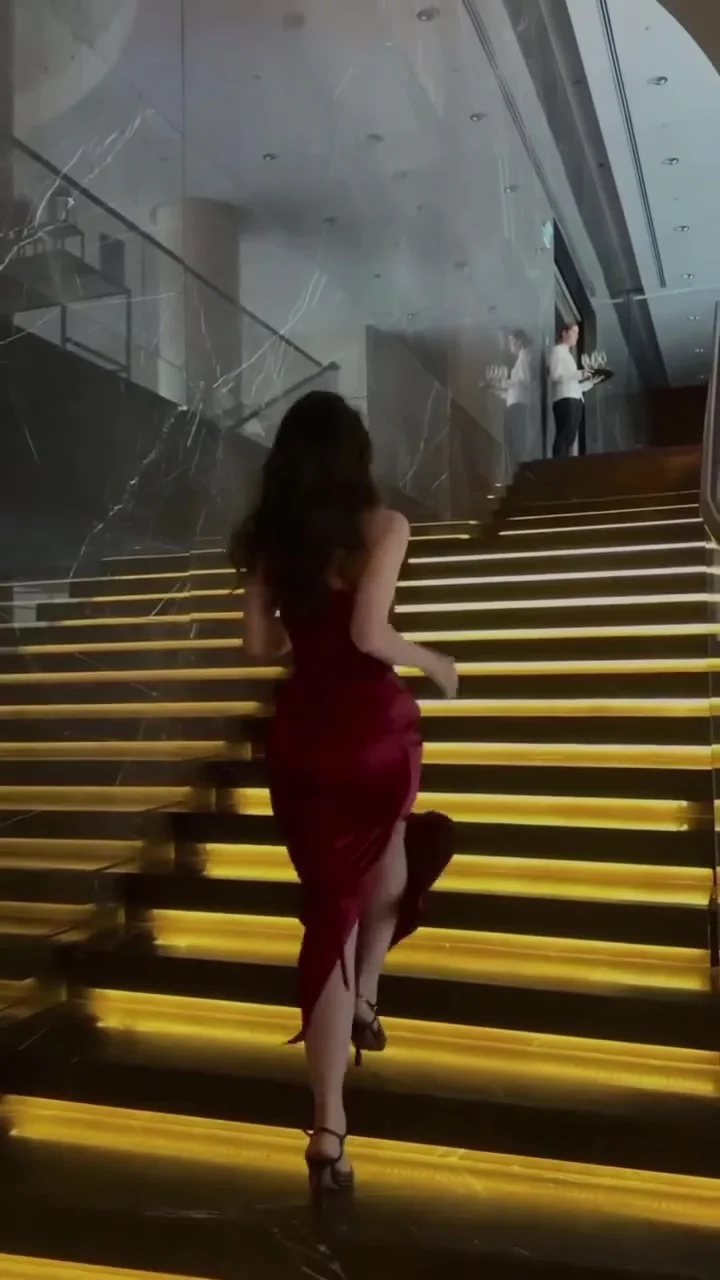 Noy, video 2 of 2