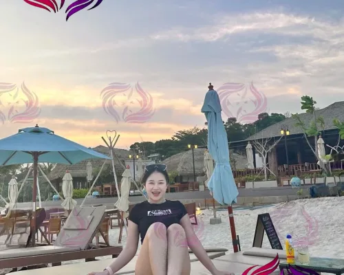 Minami, 25, Indonesian