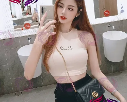 Iris, 28, Indonesian
