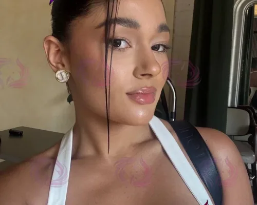 Penny, 21, Portuguese