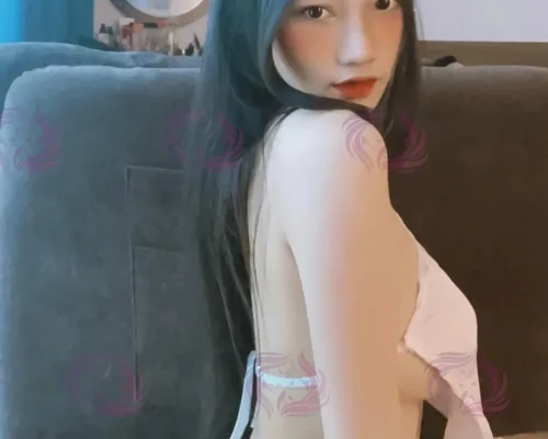 LALA, 26, Vietnamese