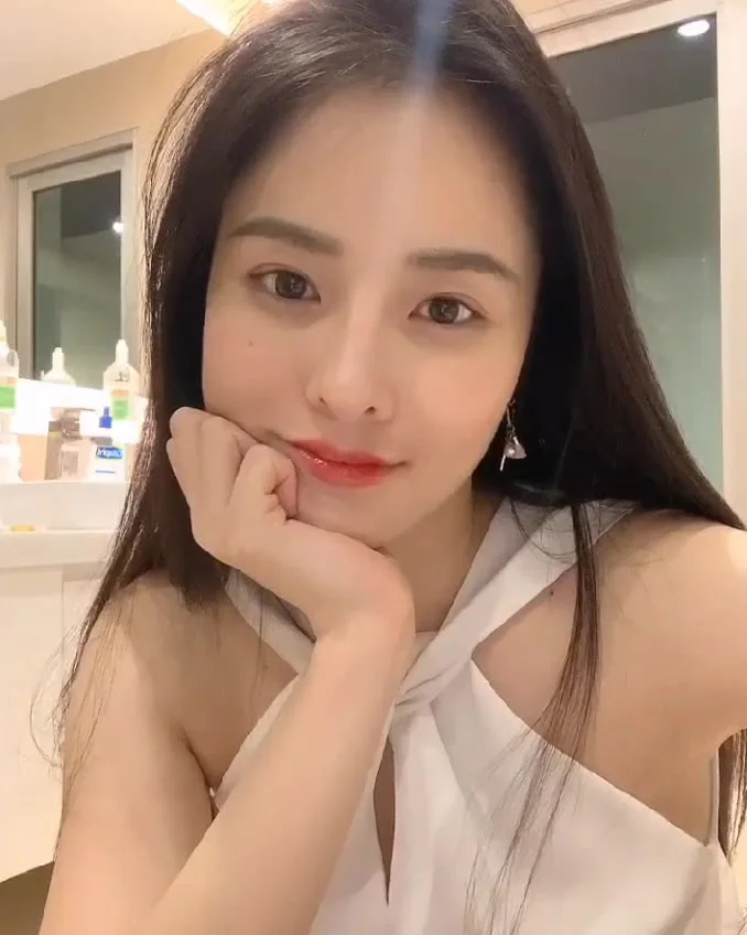 Serena, video 1 of 2