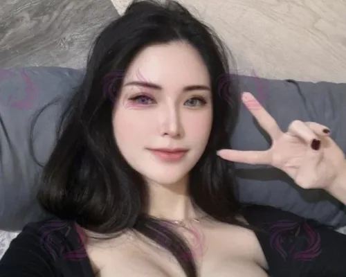Tomomi, 26, Malaysian