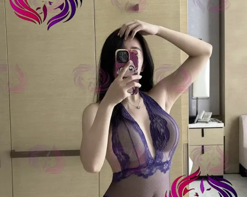 Shiori, 20, Japanese