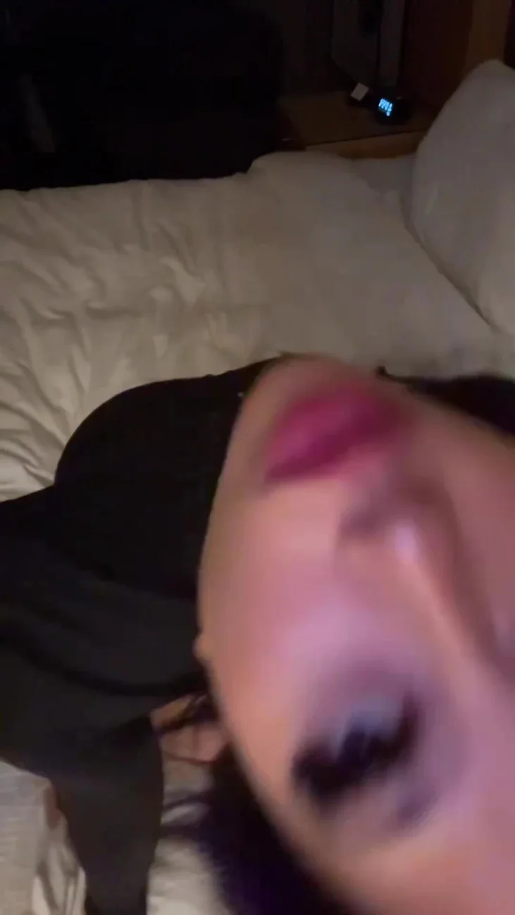 Paloma, video 1 of 2