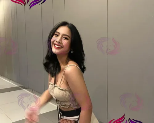 Nicole, 24, Indonesian