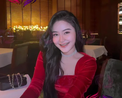 Nikki, 24, Indonesian