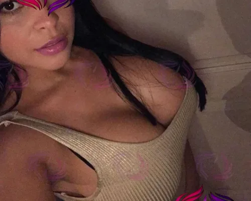 Bella, 29, Japanese